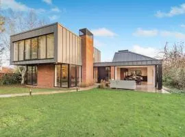 3 Bed in Leominster oc-w34380