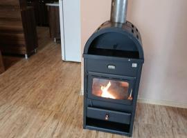 Lela Guest House, khách sạn ở Mestia