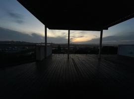 EIGHT VILLA DE PORT iKamva, hotel in Port Alfred