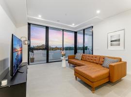 Modern 2BR Free parking near Olympic park, Hotel in Sydney