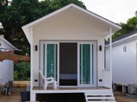 Travellers Palm, pet-friendly hotel in Koh Phangan