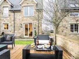 Northern Hideaways Apple Store, Ellingham