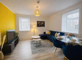Stylish 2-Bed Apartment in Greenock - Sleeps 6, hôtel à Greenock