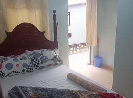 Delight motel, hotel med parkering i Ishaka