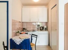 Hundefreundliches Studio-Apartment nur 580 Meter zum Strand mit Parkplatz