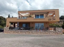 Apartman Twins 1 by Villas Guide