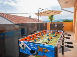 Zentrumsnahes Ferienhaus mit Privatparkplatz, Eintrittskarten für Bootsausflug und Aquarium