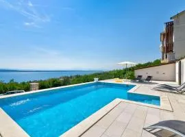 Traumhaftes Apartment nur 600 Meter zum Sandstrand mit Gym, Meerblick, Pool