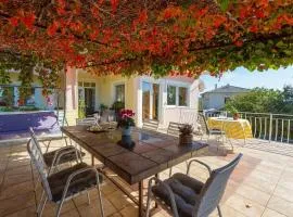 Haustierfreundliches Apartment mit großer Terrasse und grandiosen Blick auf das Meer