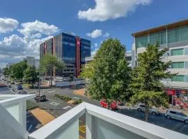 Upmarket- Heart of Hamilton Apt