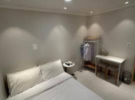 Han River KS Stay, hotel in Seoul