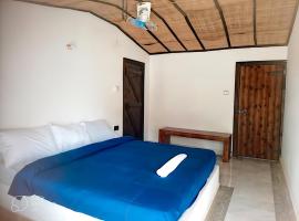 Footsteps Eco-Lodge, khách sạn ở Gunjur