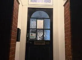 Rayan's Lodge Stratford London by OYO