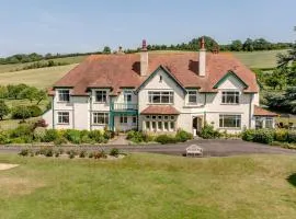 5 Bed in Old Cleeve oc-c34720