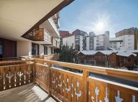 Ski-in ski-out Val thorens fully Renovated central with panoramic views