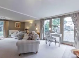 4 Bed in Stoney Middleton oc-c34609