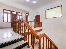 Hotel O Pratham Inn, hotel di Chinhat