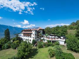 Hotel Tenz, hotell i Montagna