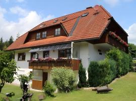 Gästehaus Waldhüsle, hotel en Friedenweiler