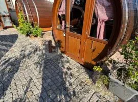 Schlafen im Weinfass