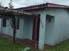 Casa no Centro de Cidreira - 450 metros da orla