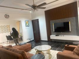 GYAASE EXECUTIVE APARTMENTs, hotel i Kwabenya