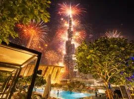 Luxury Grande Suites by Hostiva - Full City View