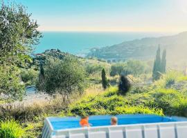 Bella Vista Poggi 180Grad fantastischer Meerblick & Pool, hotell i Poggi