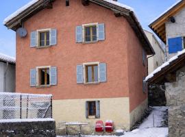 Waterfall House - Art and Design, Ski, Hike, Swim, hotel in Mesocco