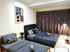 Cozy Private Room in Taman Desa with Shared Bathroom