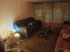 Apartment in Sheikh Zayed, Giza, viešbutis mieste Sheikh Zayed