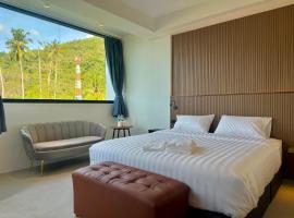 Kefir Phuket，位于卡马拉海滩的酒店