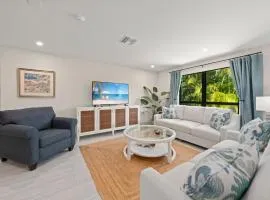 Ground Floor Luxury - Your choice of 2 Bikes or Kayak Rental - Steps to Beach!