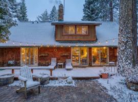 Serene 5BDR Near Beach and Forest Trails, hotel in Carnelian Bay