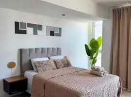 MarDelSuites - Studio Moderno Premium Piso 14 - Vista al Mar, Pileta, Cochera, AC, 2min Playa