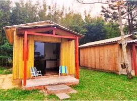 Cabana Cristal ll Campestre Em Sítio ll Wi-Fi Nômade Digital ll Táxi Fácil II Fogão Peq ll Quiosque Churrasqueira ll 6km da Estrada do Mar ll 8,1Km Prefeitura II 7,2Km UFRGS Litoral II 12km do Morro da Borrusia e das Praias Tramandai