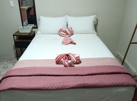 Suite 103 Cordoba Centro con Estacionamiento, hótel í Córdoba