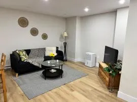 New Modern Private Suite Near Champlain Mall