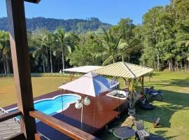 Espetacular sítio com piscina aquecida e uma linda paisagem para descansar
