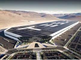 Cozy Modern Right Next to TSLA