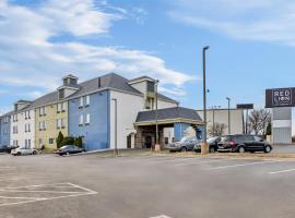 Red Lion Inn & Suites Blue Springs, hotel v destinaci Blue Springs