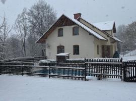 Holiday Villa Javornik, hotel in Javorník