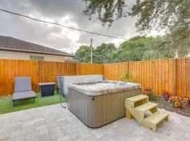 Walk to Parks, Eats & Bars: Stuart Home w/ Patio