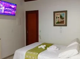 Apartamento com Quintal - Ar Cond - Ótima Localização