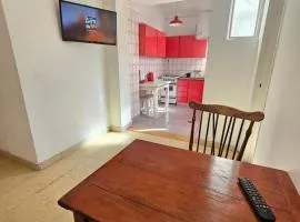 2 ambientes frente a plaza Colón y playas del centro