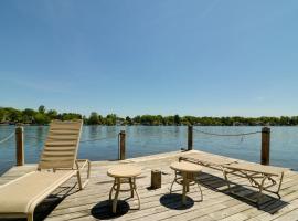 Island Cottage on Evans Lake Boat Rental Required, hotel a Tipton