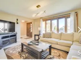 Beautiful home in Orland hills!