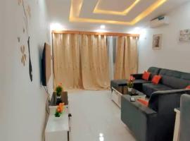 Charles R&eacute;sidence meubl&eacute;e-Maison 2 pi&egrave;ces une Chambre et Salon Abidjan Cocody Riviera 2, caba&ntilde;a o casa de campo en Abiy&aacute;n