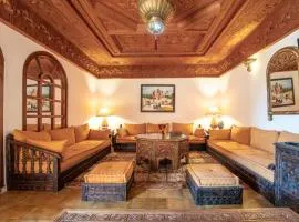 Cozy Quiet Traditional Apartment