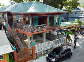 Southern Haven Cabin, Hotel in Laborie